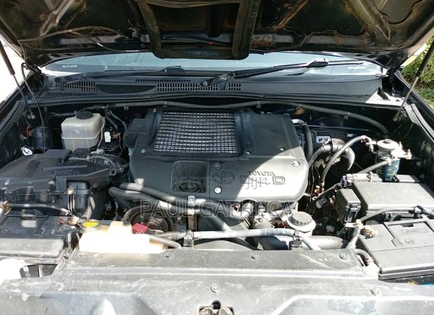 Toyota Land Cruiser Prado 2007 Black
