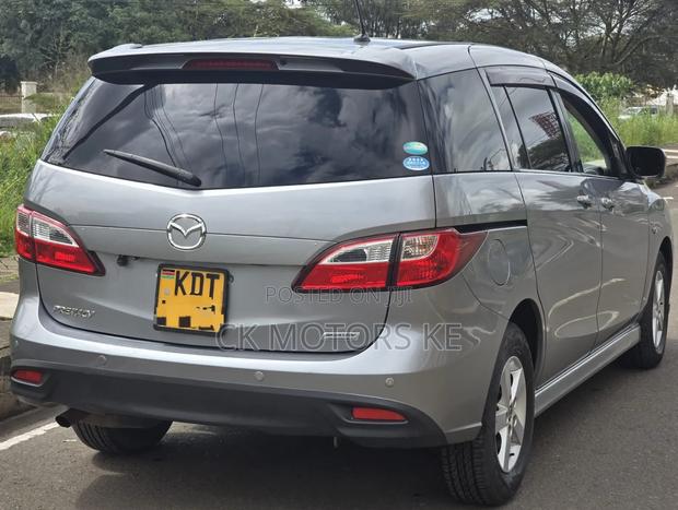 Mazda Premacy 2017 Silver