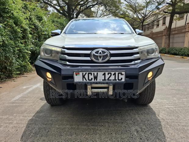 Toyota Hilux Revo Double Cab Deisel 2.8 AWD 2016 Pearl