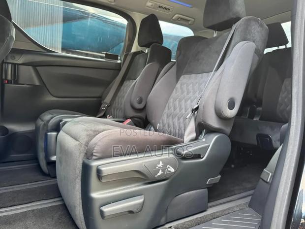 Toyota Vellfire 2019 Black