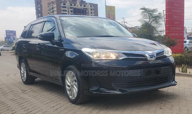 Toyota Corolla Fielder 1.5 Hybrid FWD 2019 Black