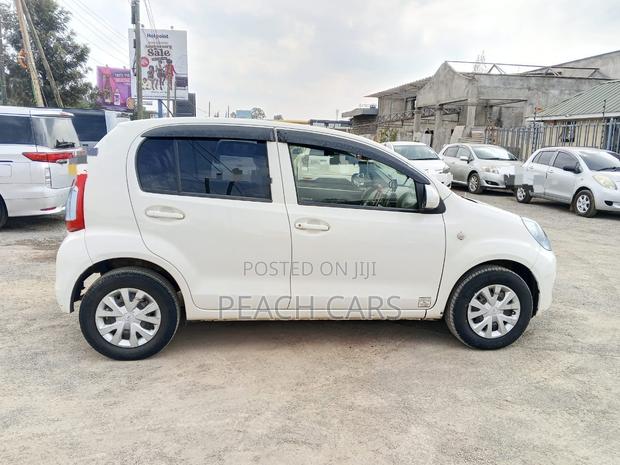 Daihatsu Boon 2015 White