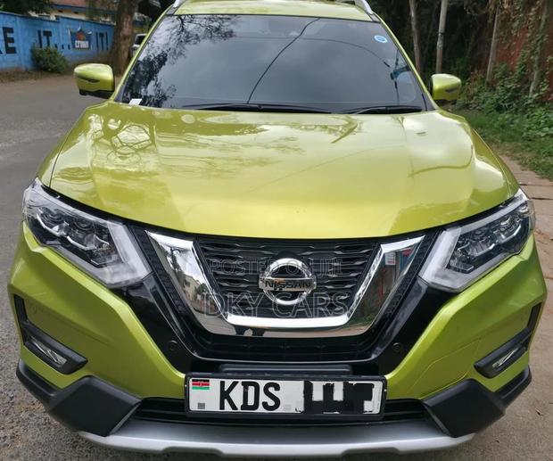 Nissan X-Trail 2017 Green