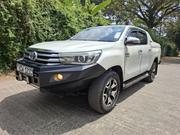 Toyota Hilux 2016 Off white for sale