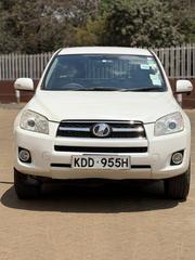 Toyota RAV4 LE 4dr SUV (2.5L 4cyl 6A) 2014 White for sale
