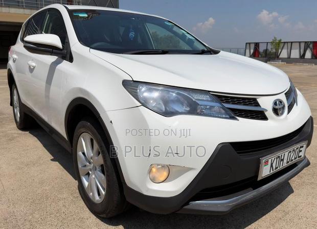Toyota RAV4 2014 White