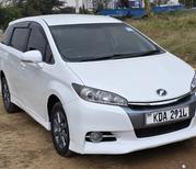 Toyota Wish 2013 White for sale
