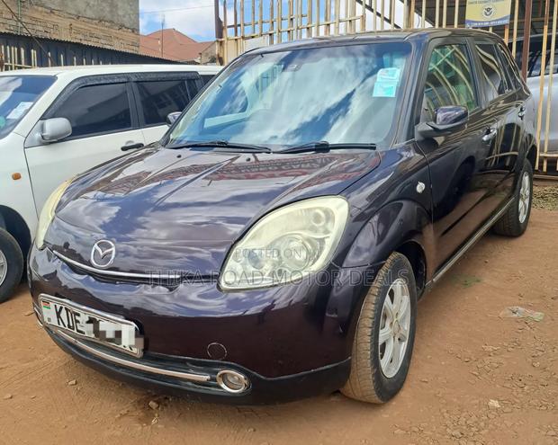 Mazda Verisa 2014