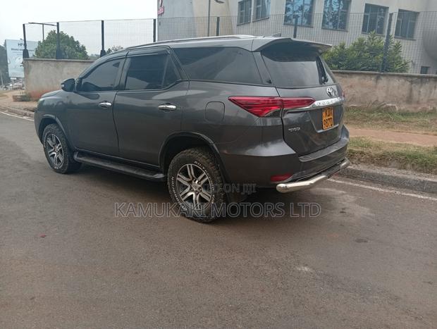 Toyota Fortuner 2016 Gray