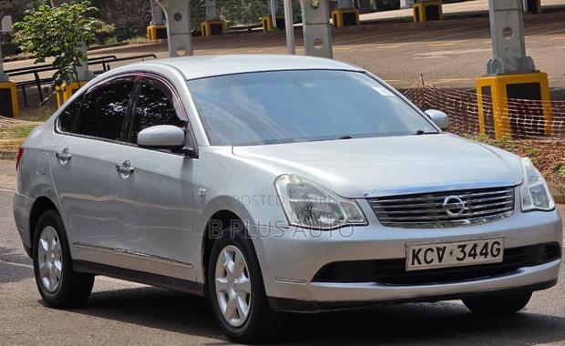 Nissan Bluebird 2012 Silver