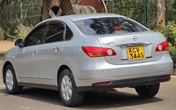 Nissan Bluebird 2012 Silver