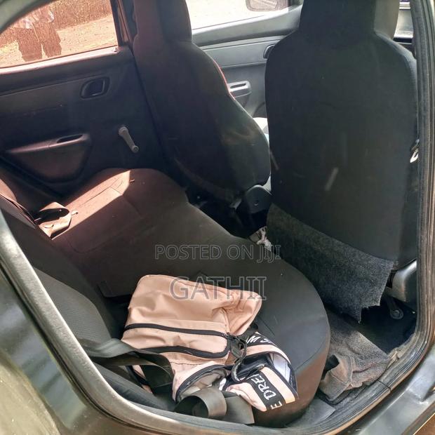Renault 10 2012 Black