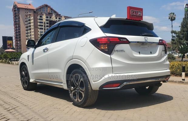 Honda Vezel 1.5 2WD 2019 White