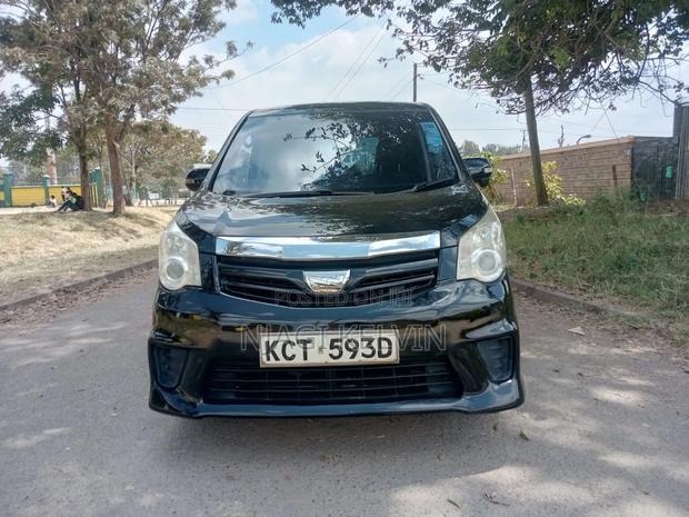 Toyota Noah 2012 Black