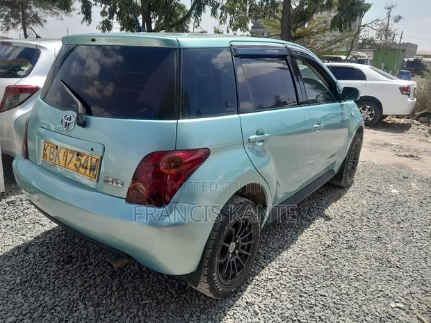 Toyota IST 2006 Green
