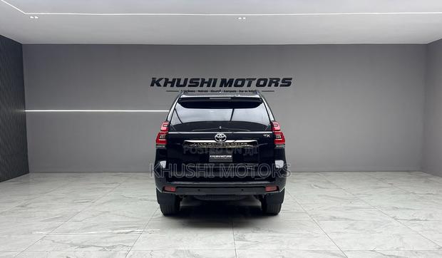 Toyota Land Cruiser Prado 2021 Black