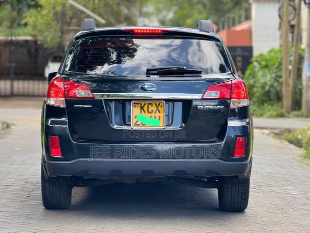 Subaru Outback 2012 Black