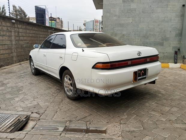 Toyota Mark II 1994 White