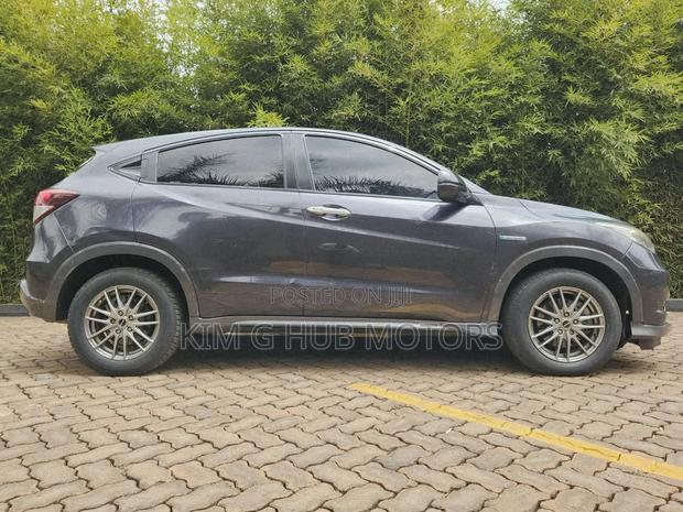 Honda Vezel 2016 Purple