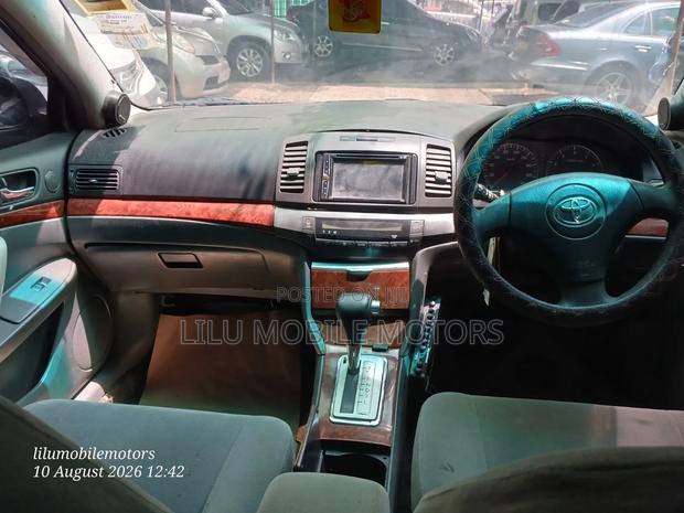 Toyota Premio 2004 Silver