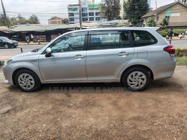 Toyota Corolla Fielder 2020 Silver