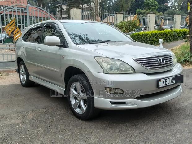 Lexus LX 470 Sport Utility 2004 Silver
