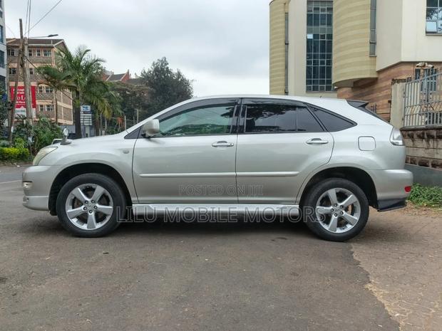 Lexus LX 470 Sport Utility 2004 Silver