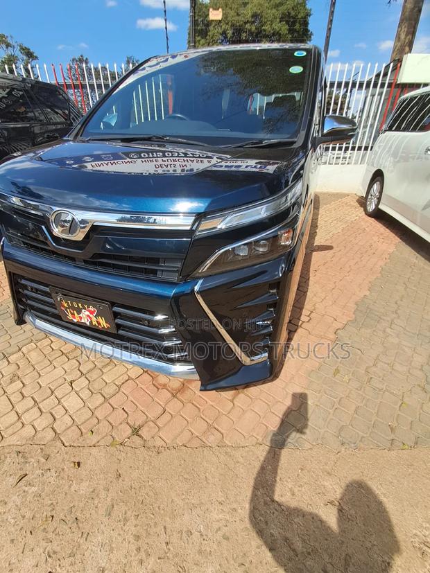 Toyota Voxy V 2WD 7-Seater 2019 Black