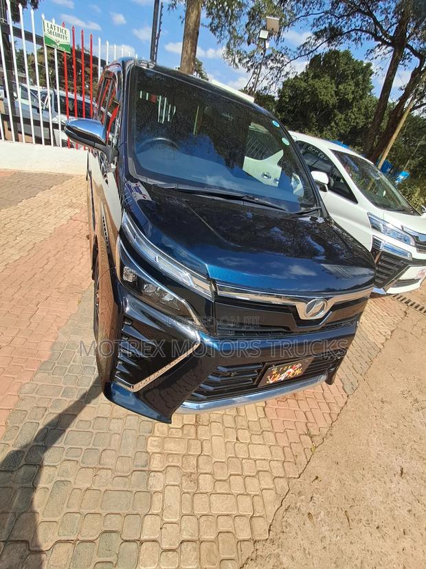 Toyota Voxy V 2WD 7-Seater 2019 Black