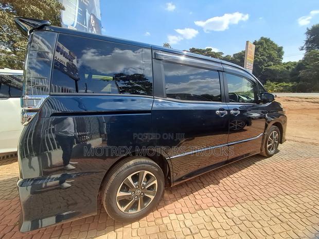 Toyota Voxy V 2WD 7-Seater 2019 Black