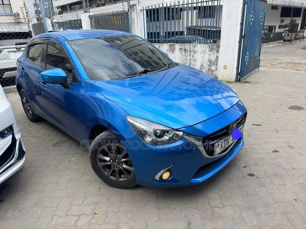 Mazda Demio 2018 Blue