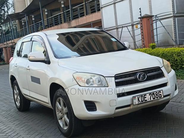Toyota RAV4 2014 White