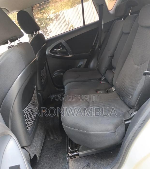 Toyota RAV4 2014 White