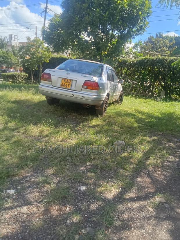 Toyota Corolla 1996 Silver