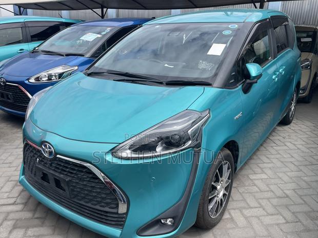 Toyota Sienta 1.5 Hybrid FWD 2020 Blue