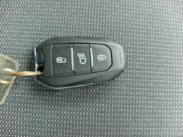 Citroen C3 1.2 Puretech 68hp FWD 2019 Green