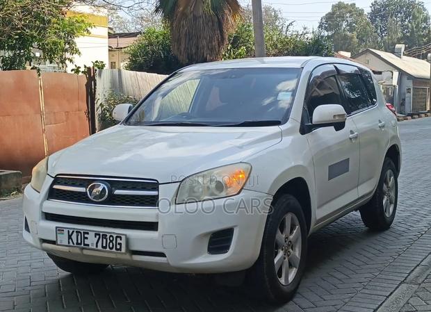 Toyota RAV4 2014 White