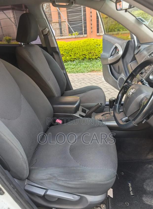Toyota RAV4 2014 White