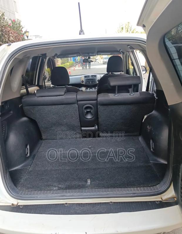 Toyota RAV4 2014 White