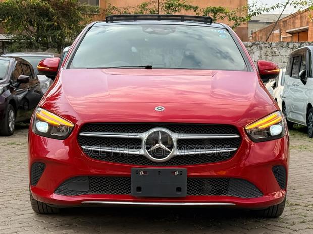 Mercedes-Benz B-Class 2019 Red