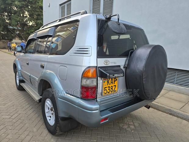 Toyota Land Cruiser 1995 Black