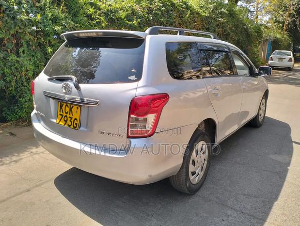 Toyota Corolla Fielder 2009 Silver