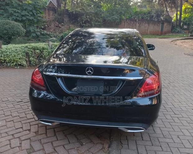 Mercedes-Benz C200 2019 Black