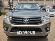 Toyota Hilux 2021 Gray for sale