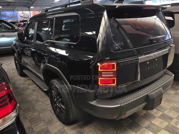 Toyota Land Cruiser Prado 2.8 2024 Black