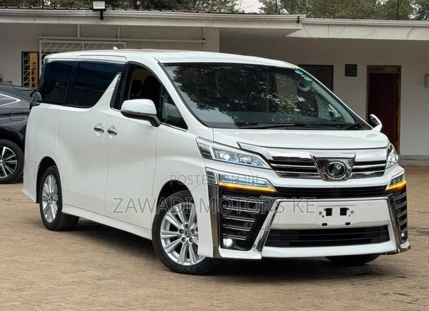Toyota Vellfire 2019 White