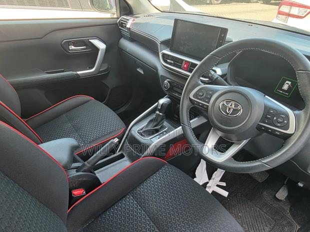 Toyota Raize 2020 Blue