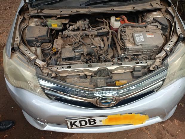 Toyota Corolla Fielder 2014 Silver