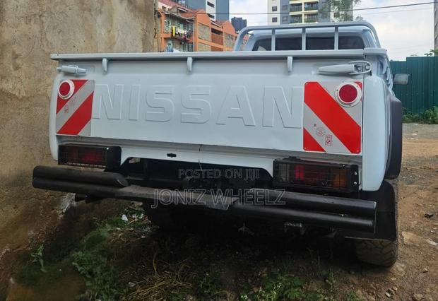 Nissan Patrol 2016 White