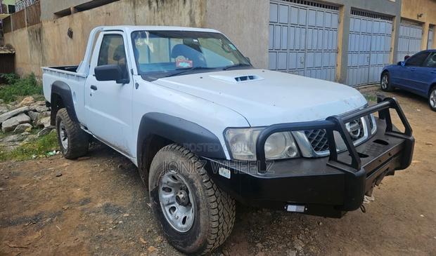 Nissan Patrol 2016 White